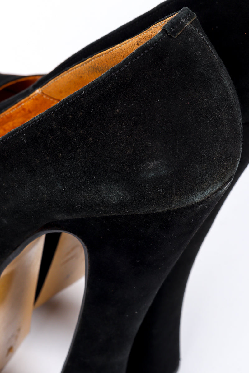 Vintage Vivienne Westwood 1993 F/W Suede Super Elevated Court Shoe outer left heel scuff closeup @recessla