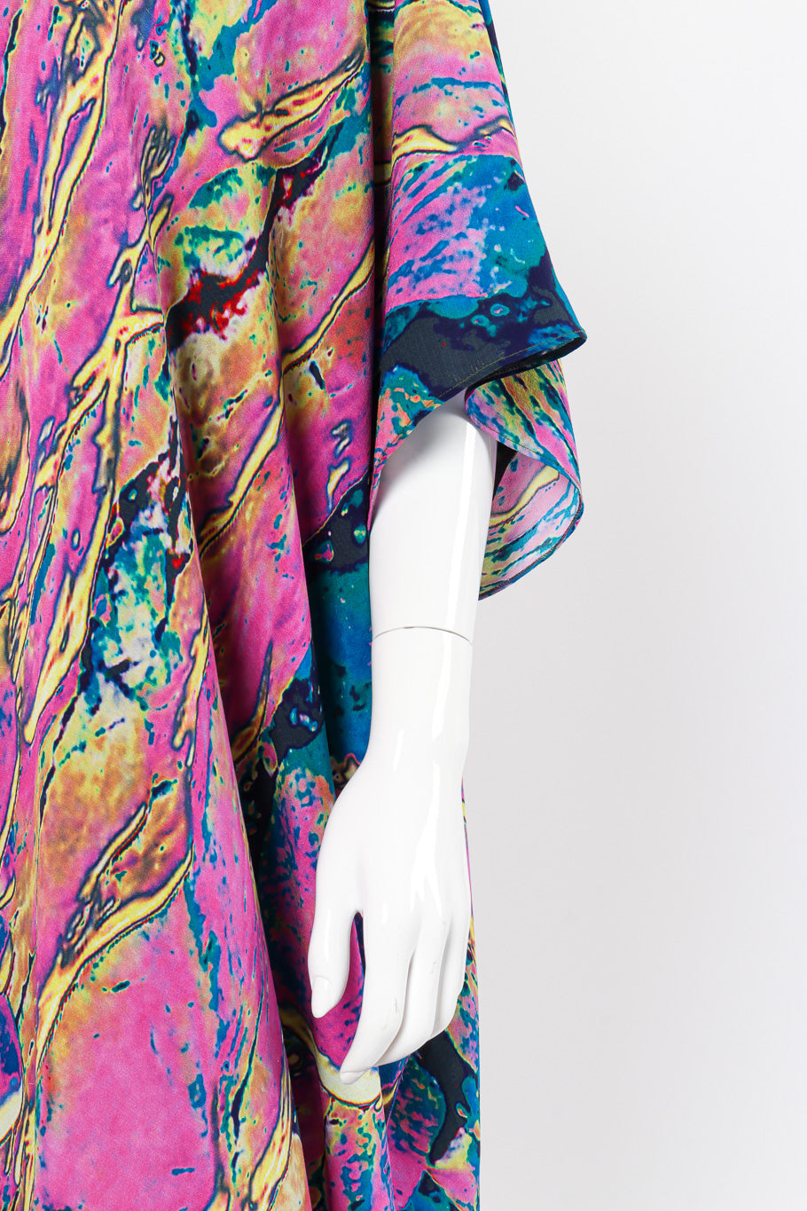 Vintage Carter Smith Abstract Splatter Print Caftan sleeve closeup @Recessla