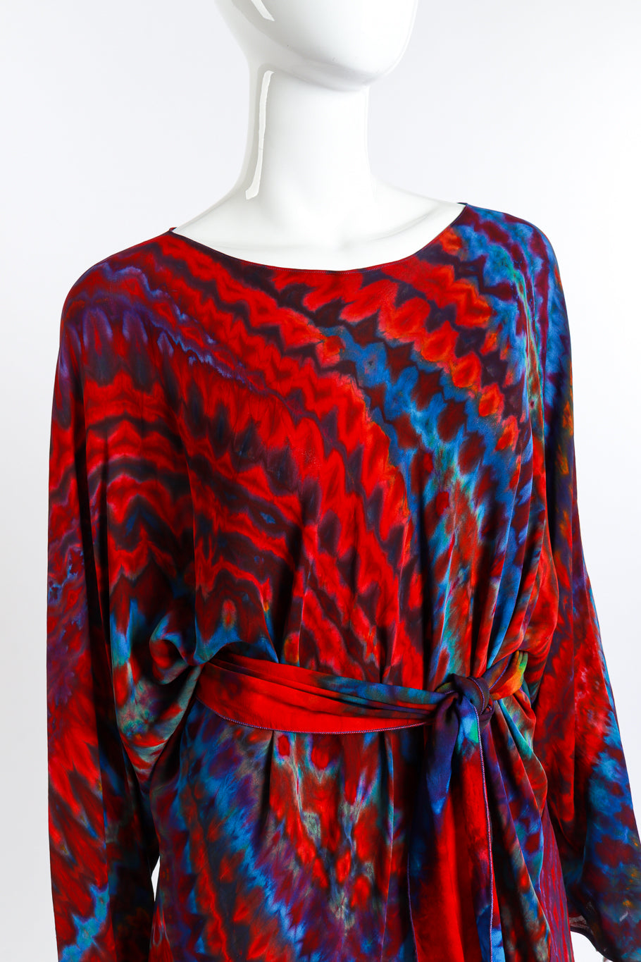 Vintage Carter Rainbow Shibori Dolman Tunic belted front on mannequin closeup @recess la