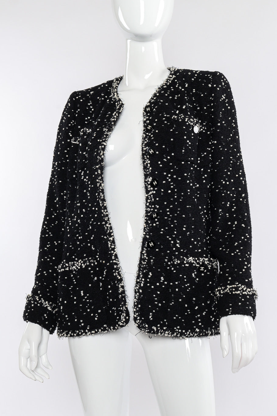 Vintage Chanel 1995 A/W Tweed Bouclé Jacket on mannequin front @recessla