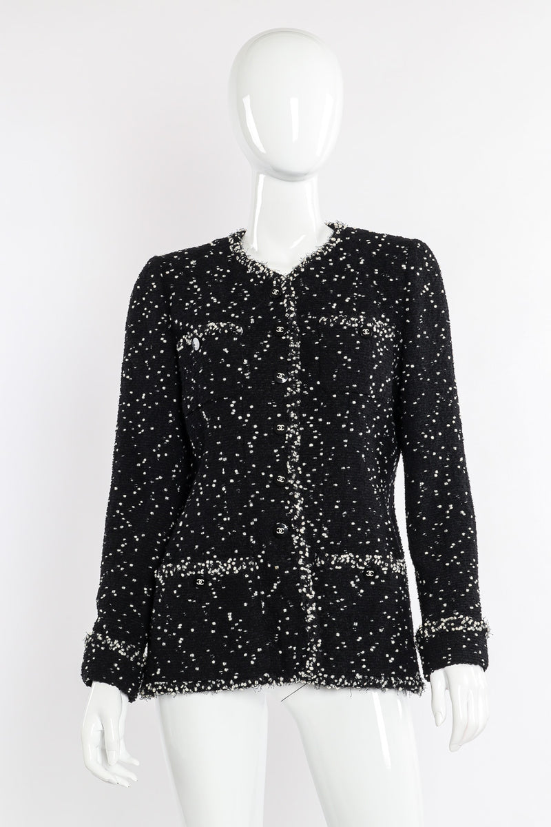 Vintage Chanel 1995 A/W Tweed Bouclé Jacket on mannequin front @recessla