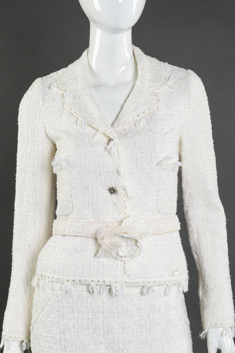 Vintage Chanel 2005 Cruise Woven Skirt Suit front on mannequin closeup @recessla