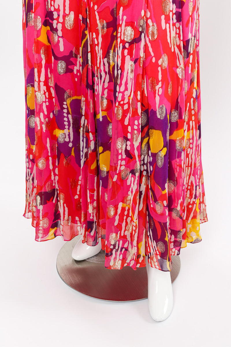 Vintage Doreen Loh Abstract Floral Print Maxi Dress view of hem on mannequin @Recessla