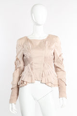 Silk jacket by Gucci on mannequin @recessla