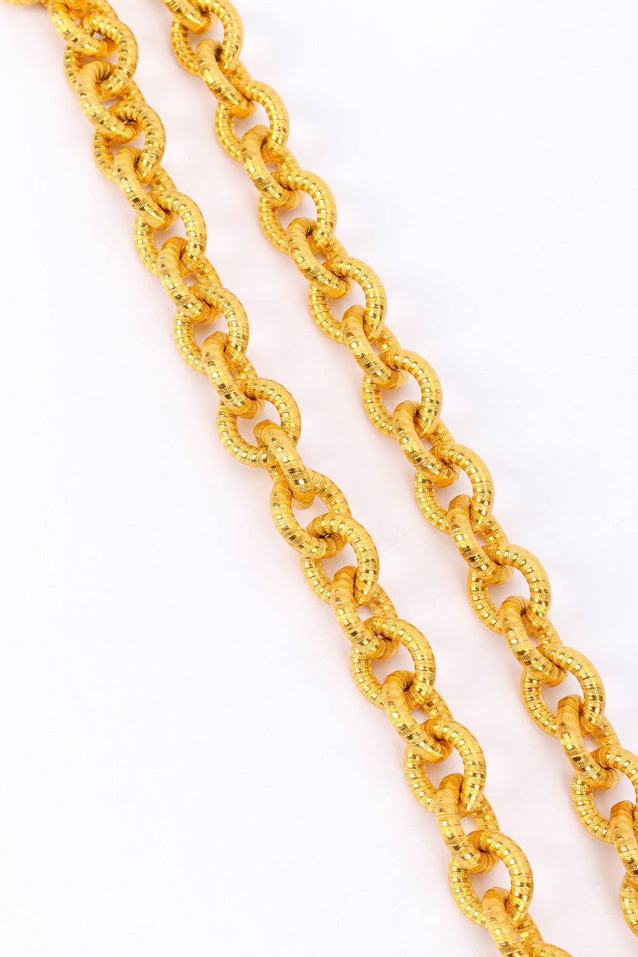 Vintage Chunky Rolo Link Necklace link closeup @recessla