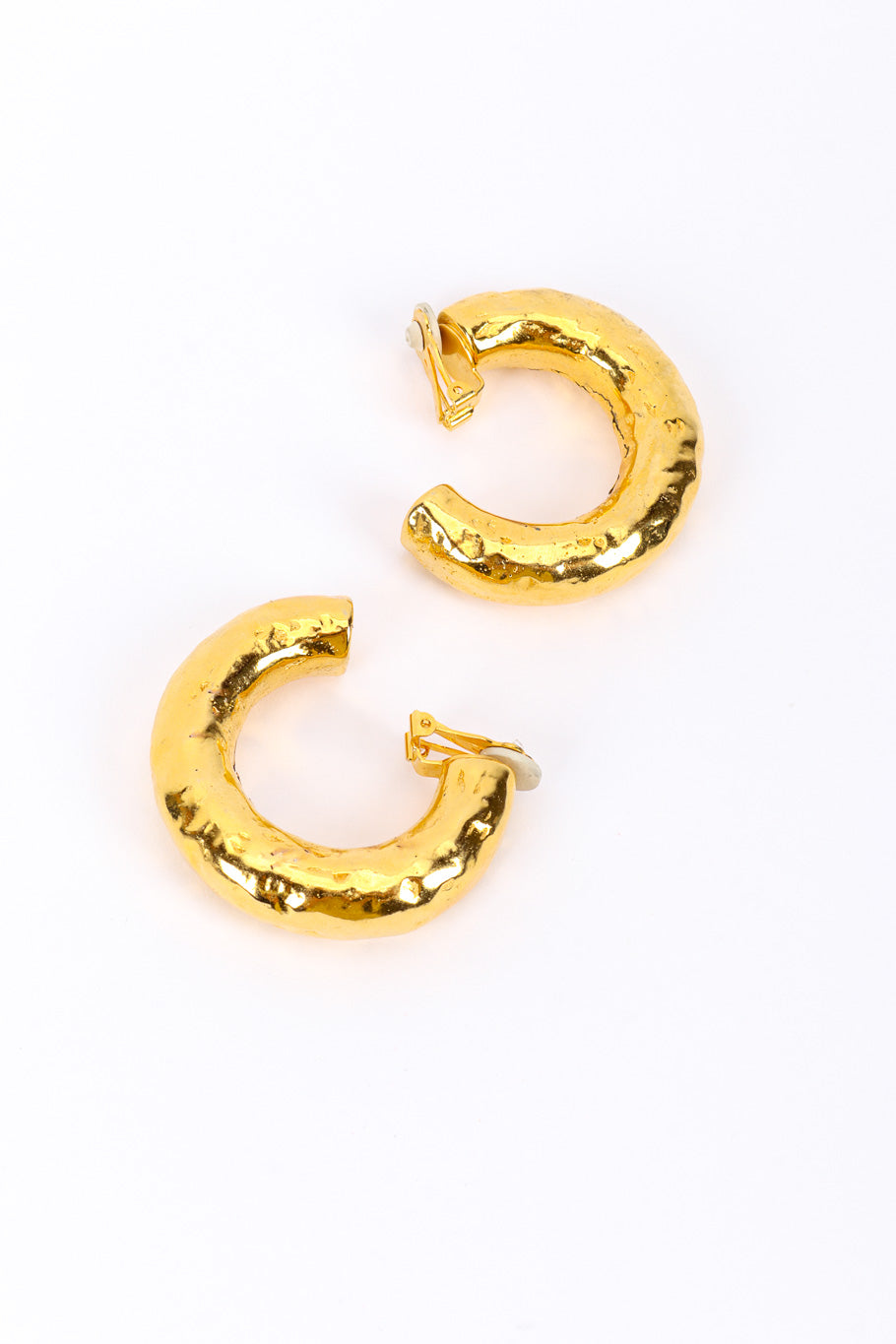 Vintage Hammered Half Hoop Earrings @recessla