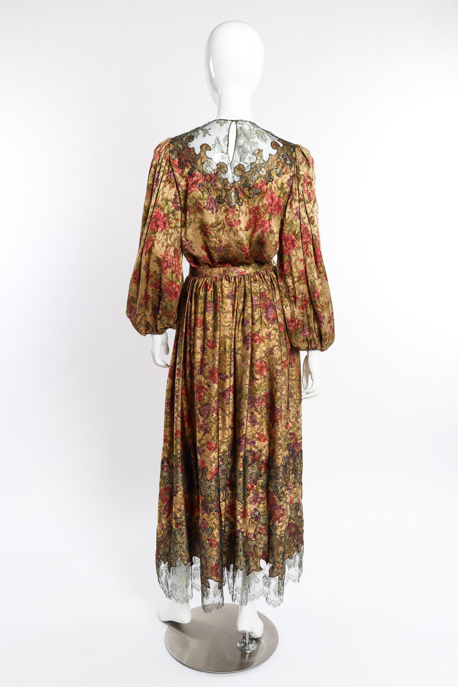 Vintage Oscar de la Renta Damask Jacquard Top and Skirt Set back on mannequin @recessla