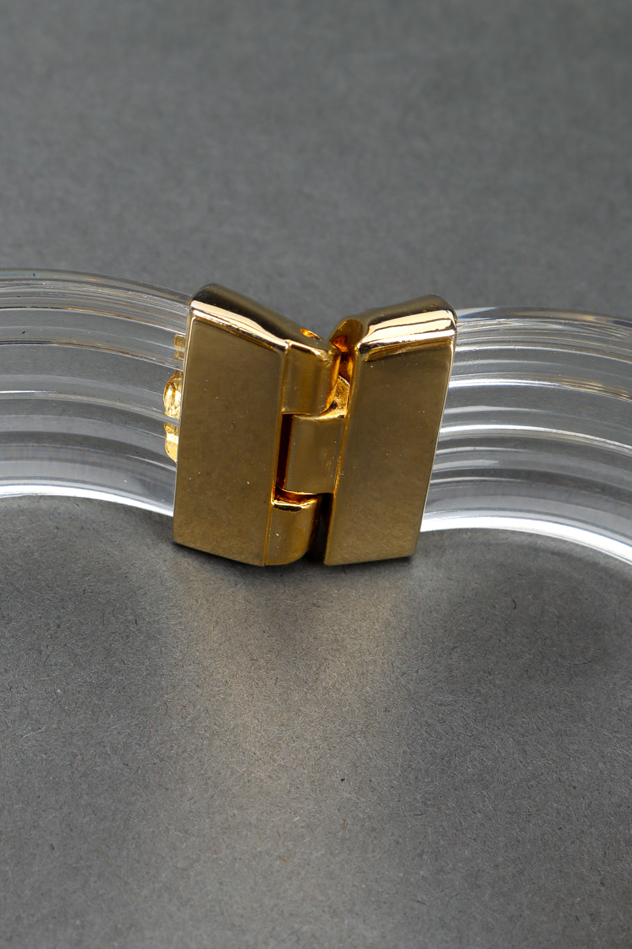 Vintage Lucite Chrysanthemum Bracelet II hinge closeup @recess la