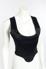 Vivienne Westwood 2022 F/W Classic Portrait Corset mannequin detail @RECESS LA