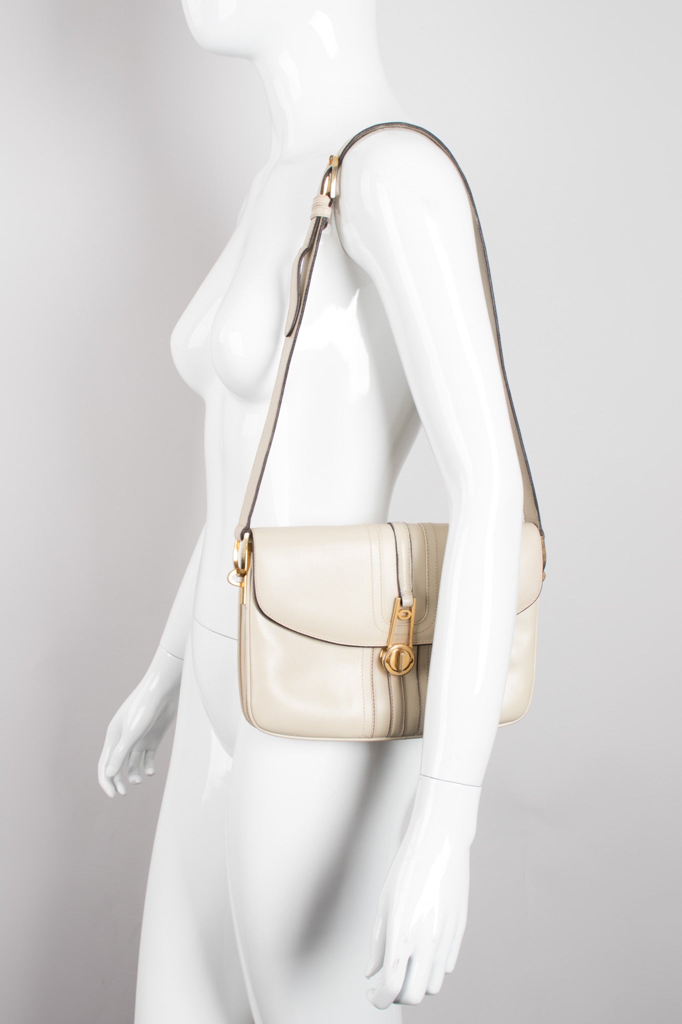 Gucci Topstitched Turnlock Bone Leather Shoulder Bag