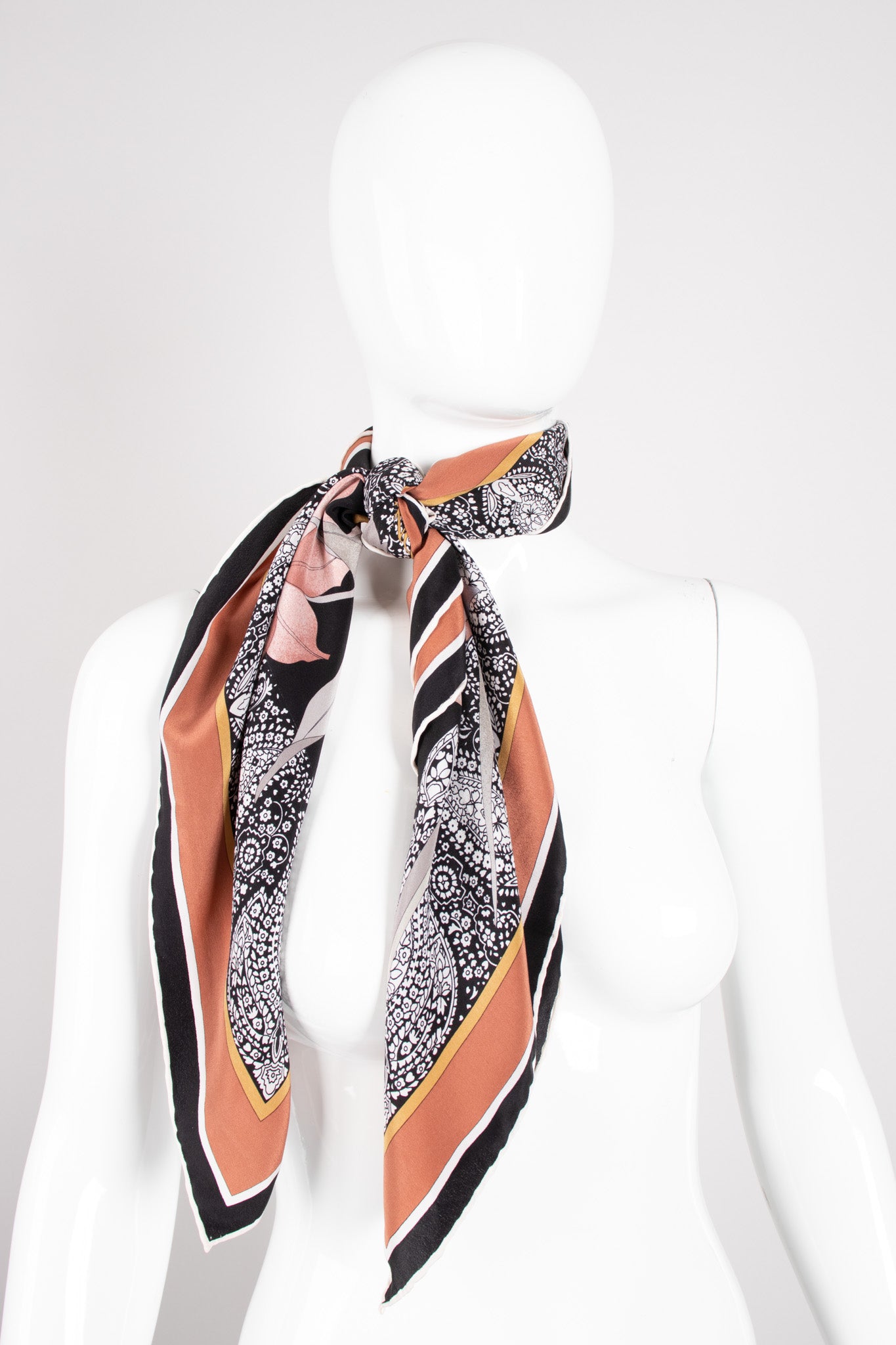 Leonard Neutral Shaded Floral Scarf Nagel