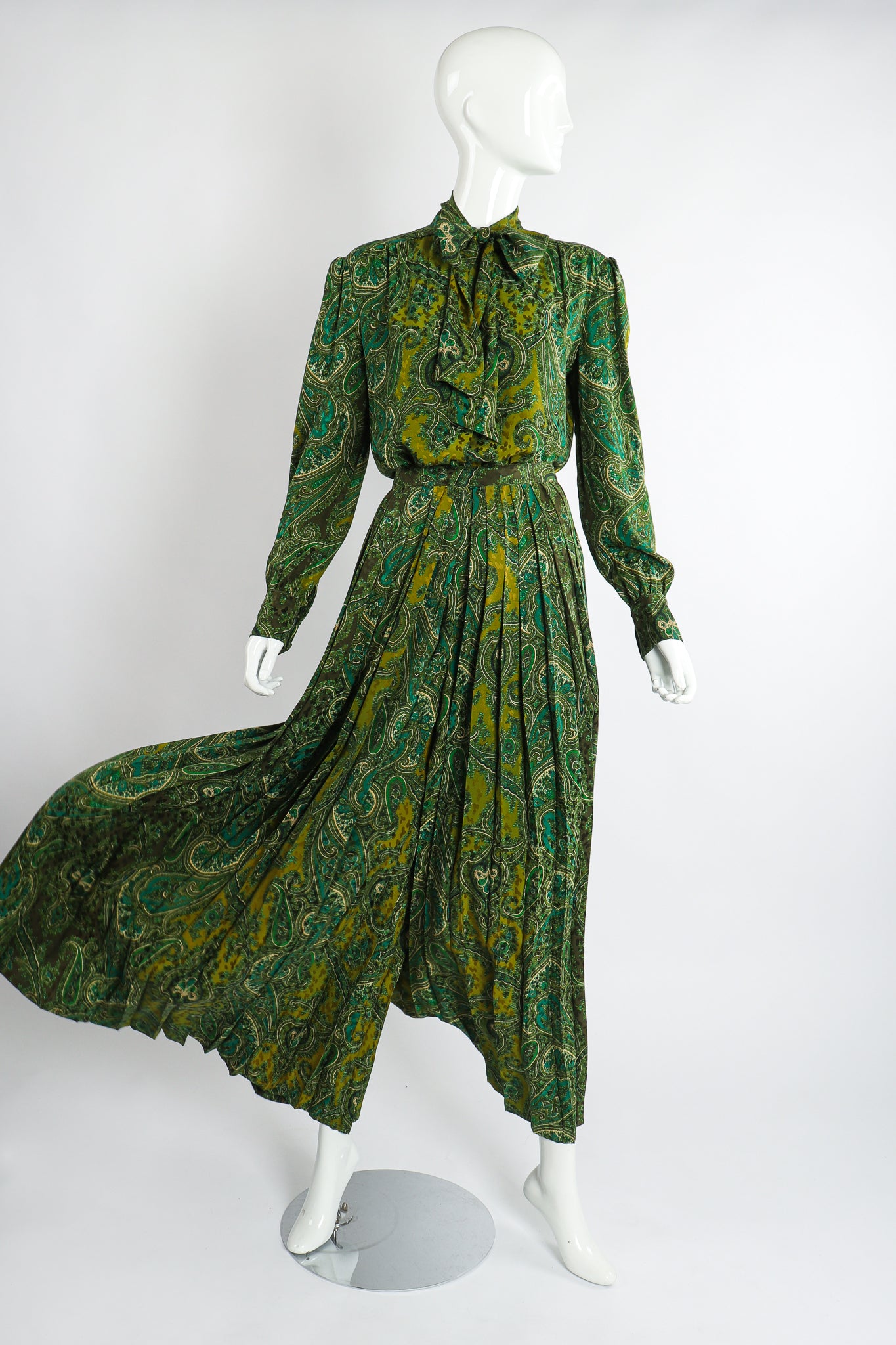 Vintage Adolfo Green Paisley Palazzo Pant Set on Mannequin billow at Recess Los Angeles