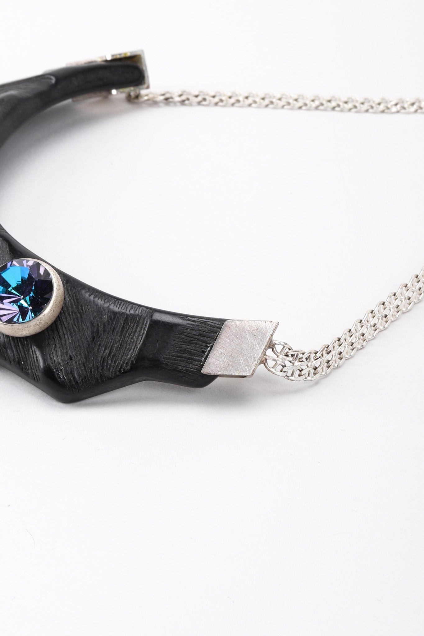 Recess Los Angeles Vintage Unsigned Swarovski A/B Crystal Carved Collar Resin Necklace