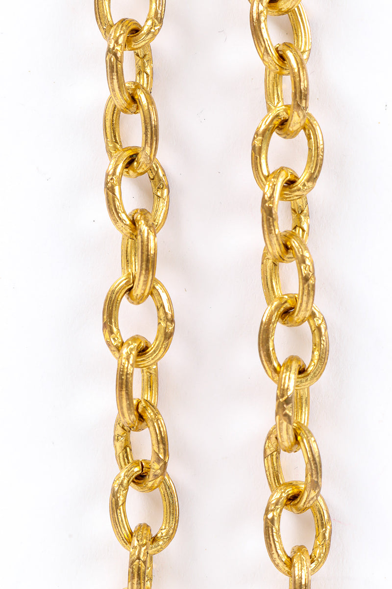 Vintage Chanel pyramid pendant closeup of chain links @recessla