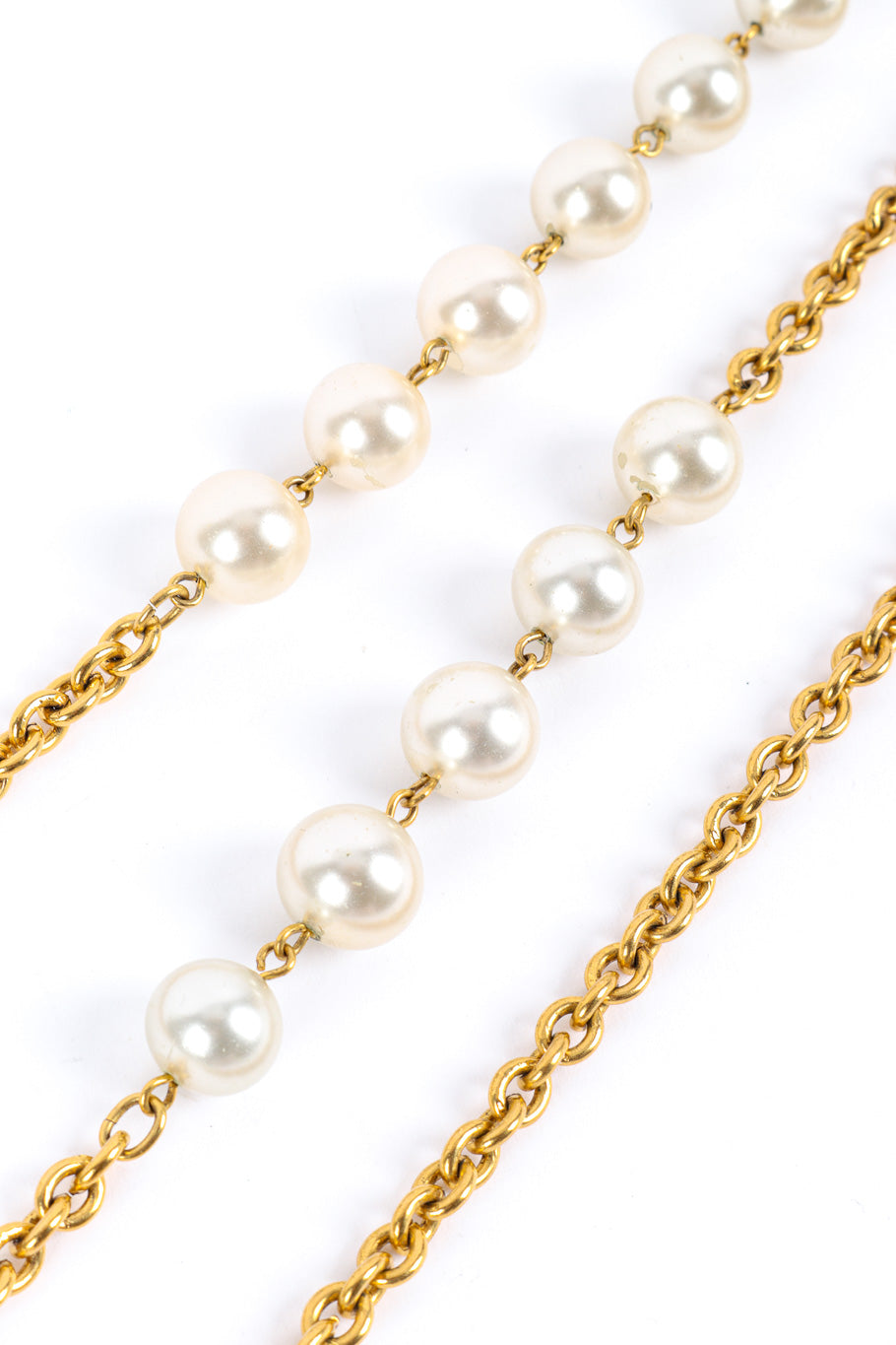 Chanel triple stand pearl necklace details @recessla