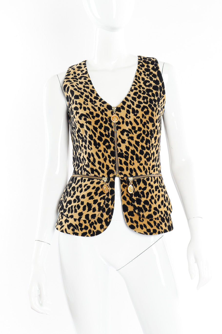 Zip vest by Caché mannequin front @recessla