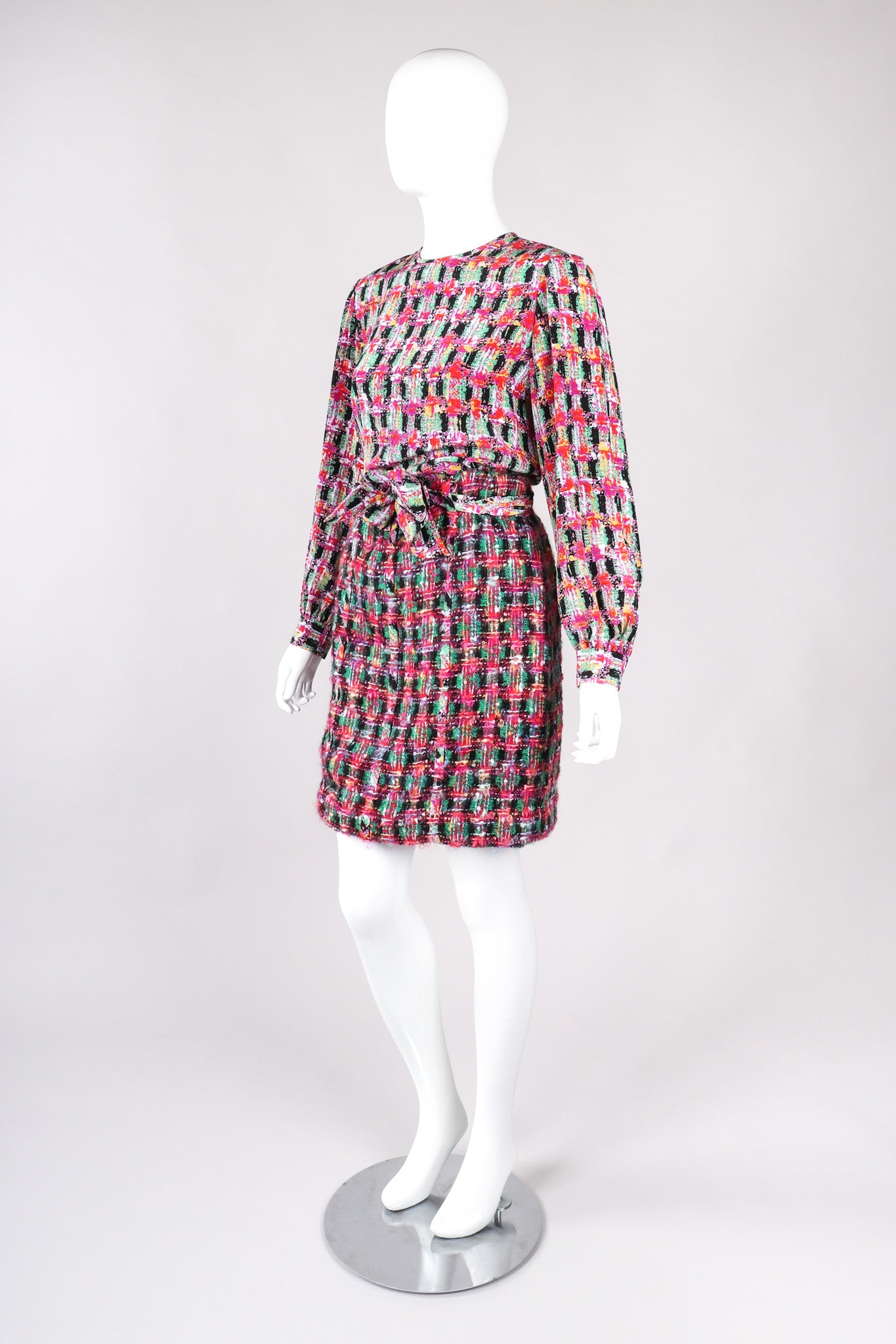 Recess Los Angeles Vintage David Hayes 5 Piece Chanel Bright Pink Tweed Jacket & Skirt Outfit Skirt Suit Set