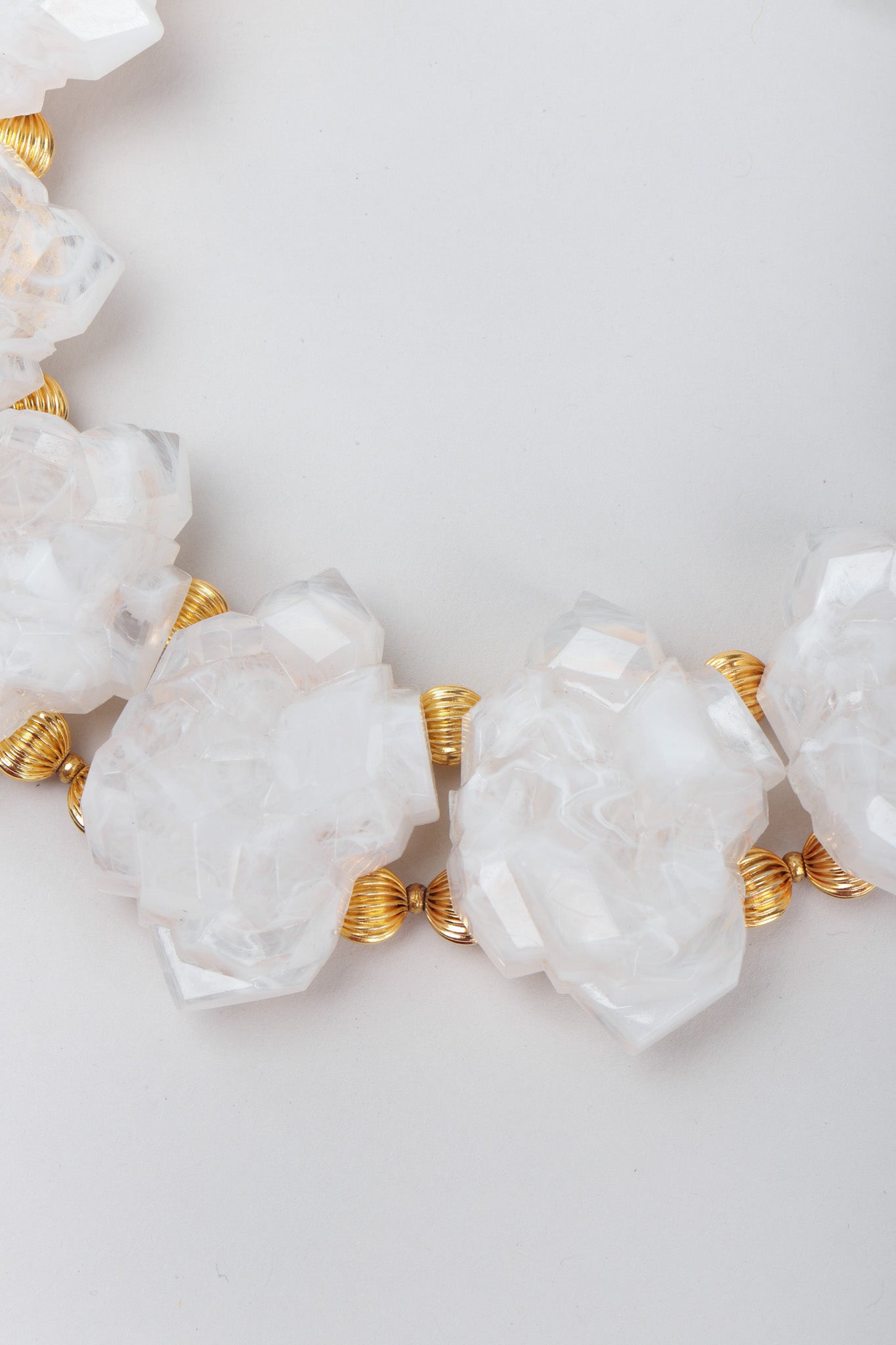 Recess Los Angeles Vintage William DeLillo Acrylic Pearly White Rock Crystal Gold Collar Necklace