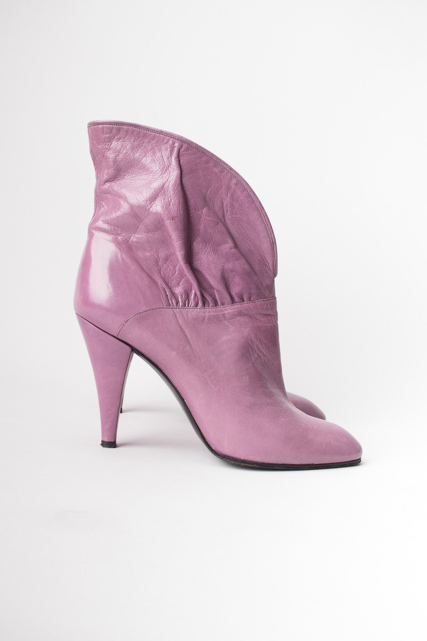 Erik's Shoes Lilac Purple Cuffed Collar Ankle Boots Booties