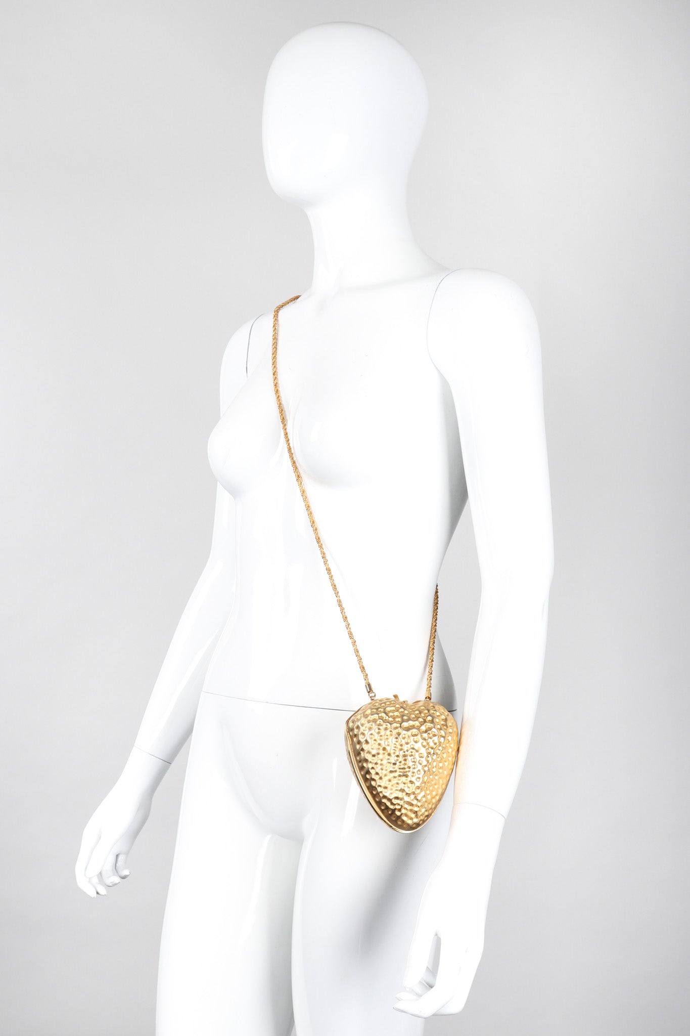 Recess Los Angeles Vintage Fabrizio Verniani Gold Strawberry Clutch Bag Minaudiere