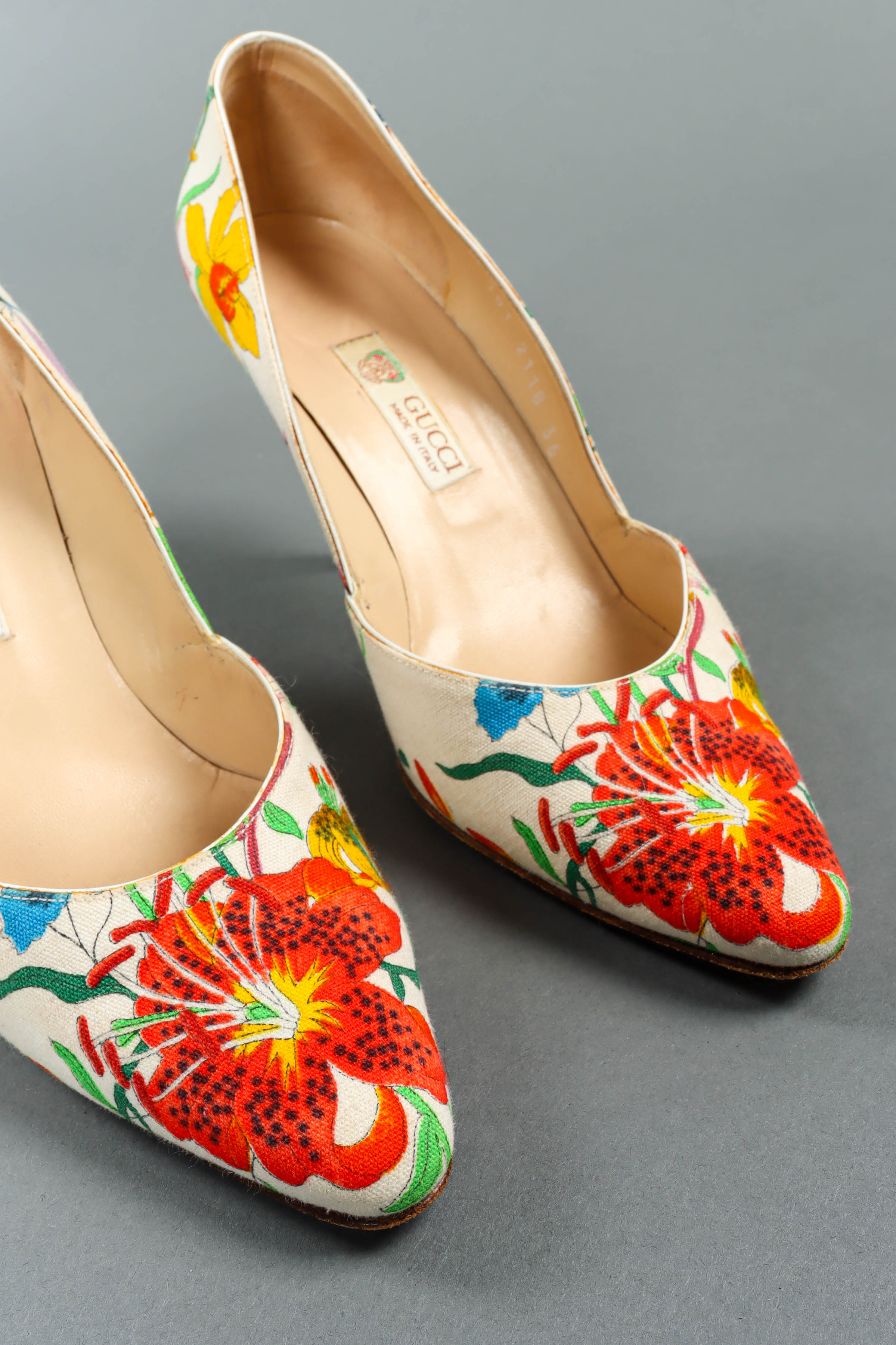 Vintage 1980 Gucci Botanical Flora White Heels front floral @ Recess LA