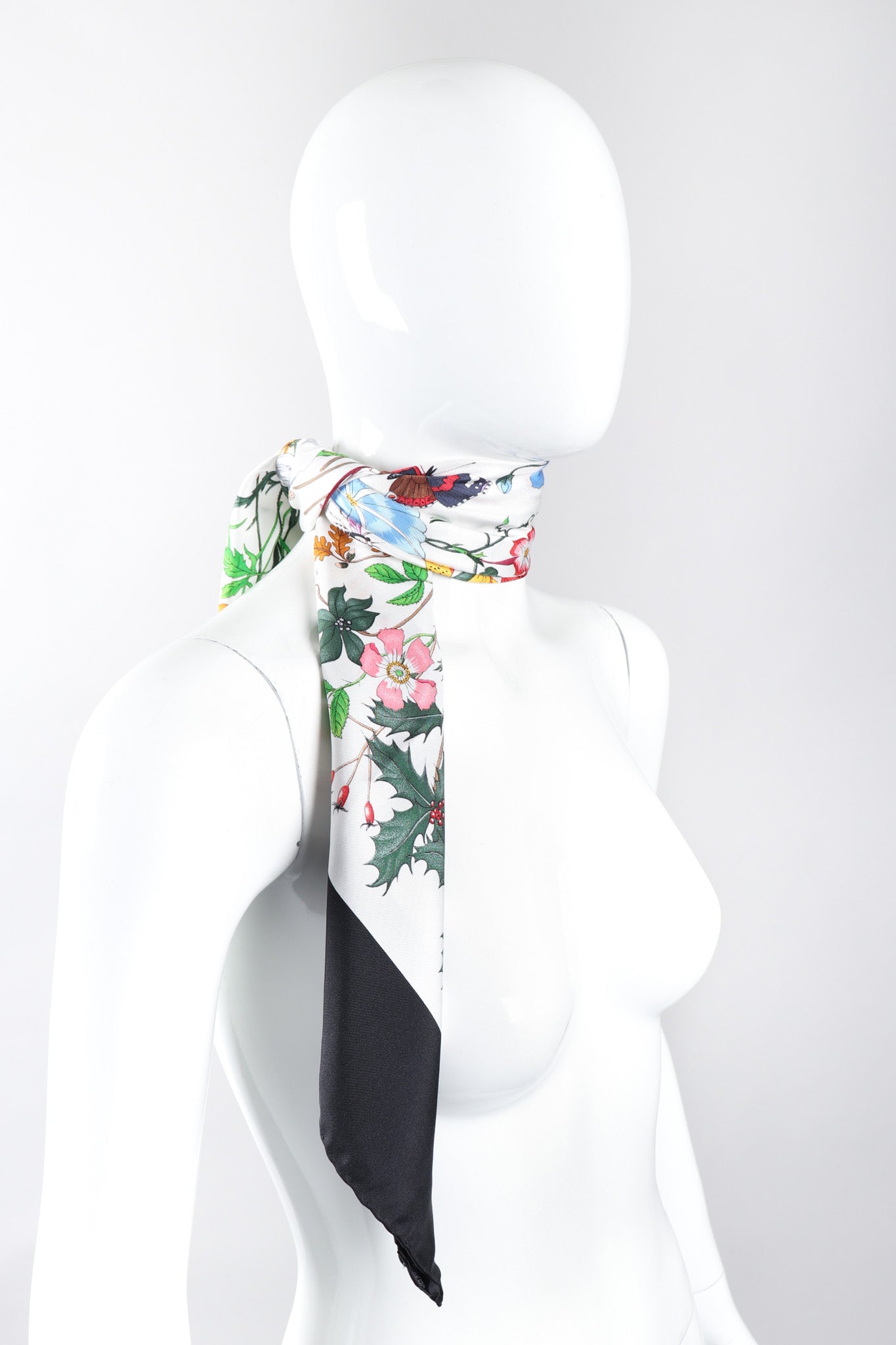 Recess Los Angeles Vintage Gucci Vittorio Accornero Black Flora Lily Spring Blossom Scarf