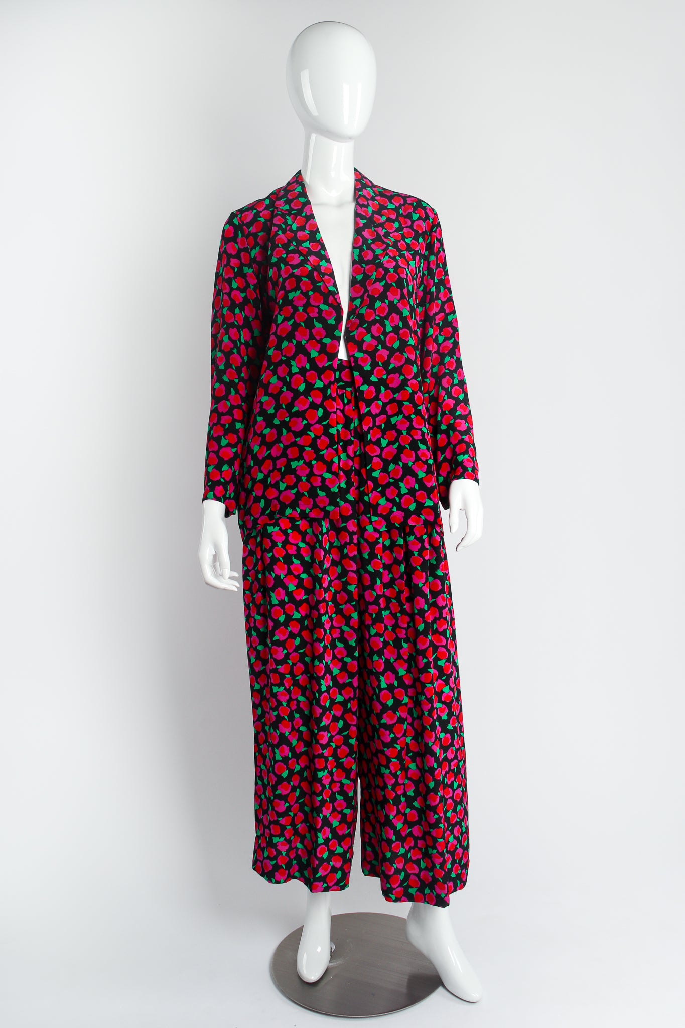 Vintage Jaeger Floral Silk Jacket & Pant Lounge Set on mannequin front at Recess Los Angeles