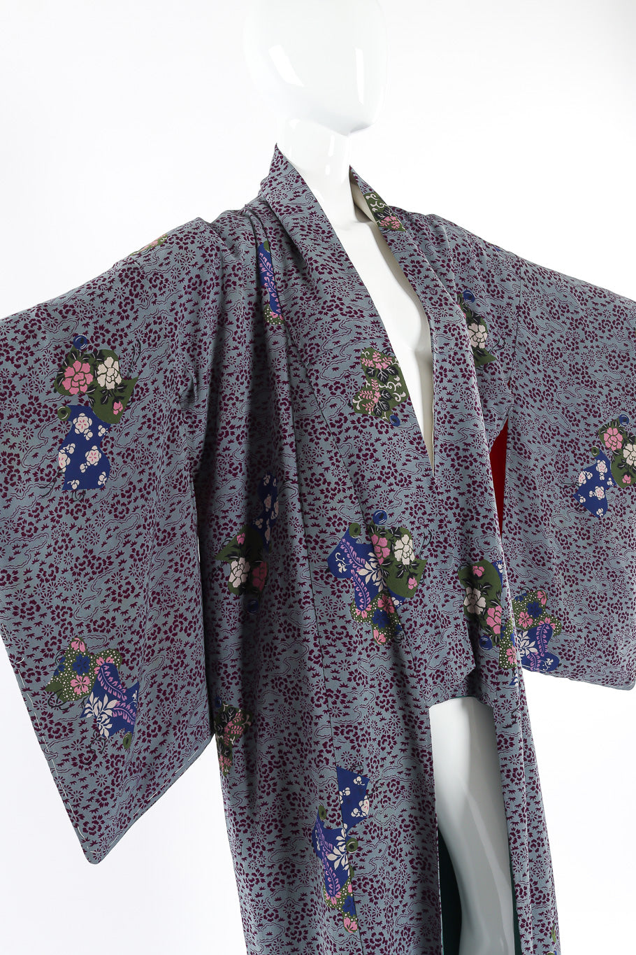 Japanese leaf & floral kimono on mannequin @recessla