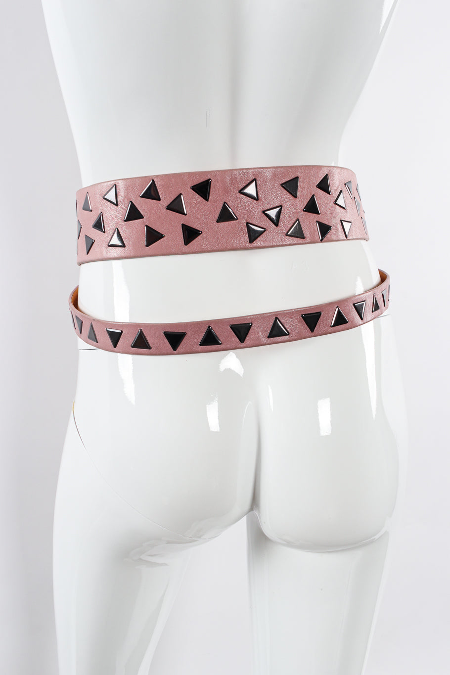 Geometric triangle belt by Lasso mannequin back @recessla