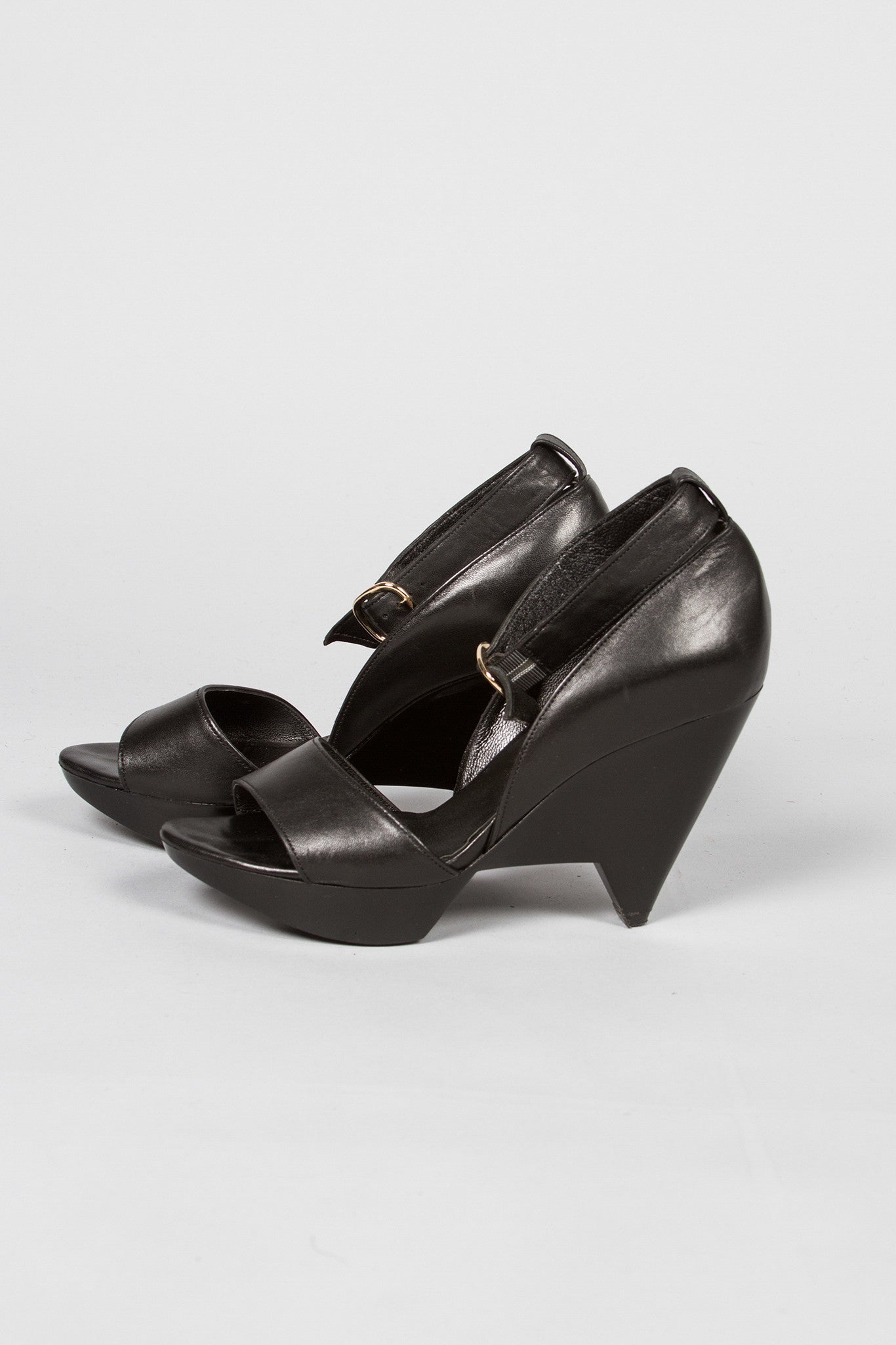 Robert Clergerie Triangle Wedge Heel