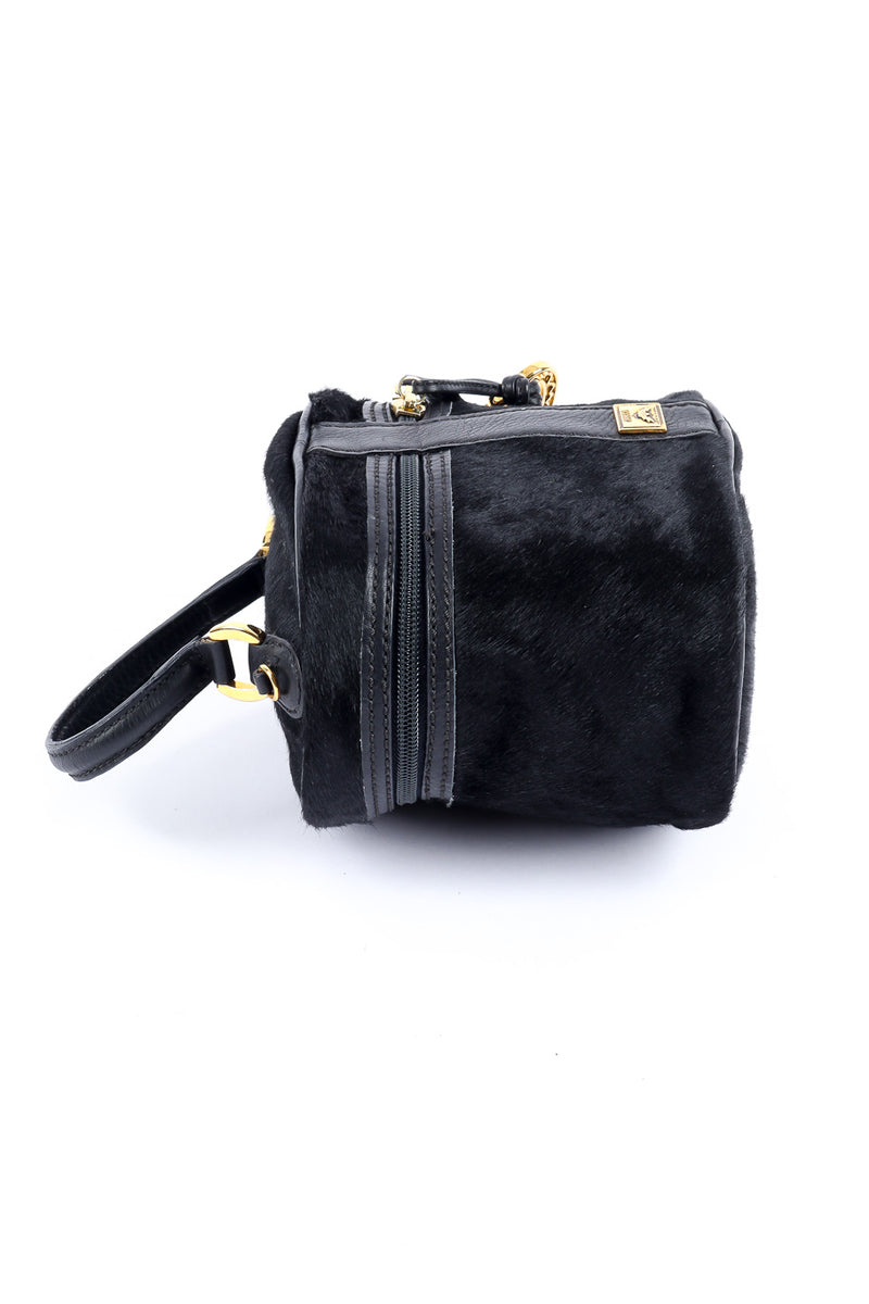 Moschino redwall pony hair mini bucket bag zipper detail @recesslag