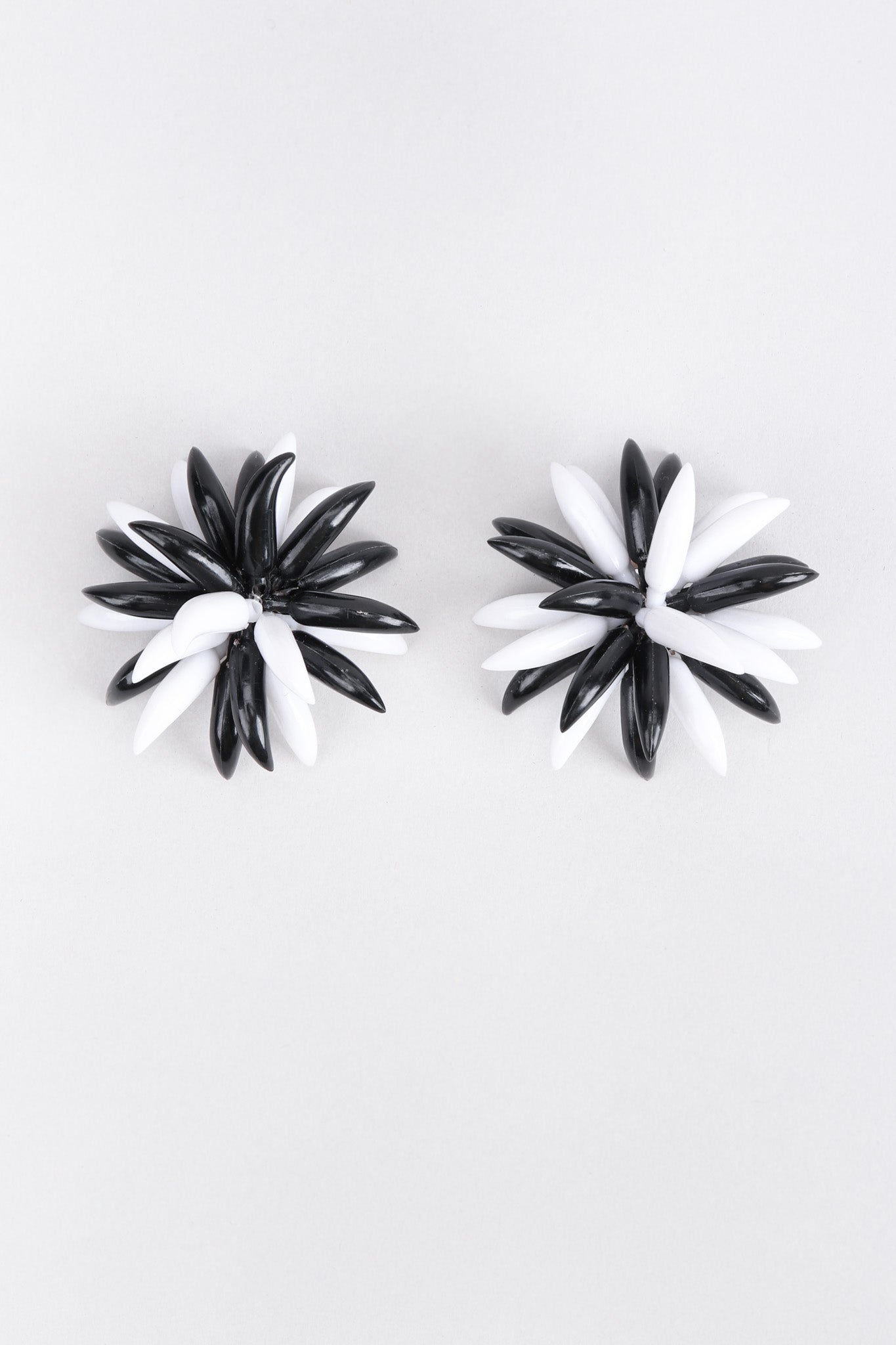 Recess Los Angeles Vintage Sea Anemone Burst Earrings 