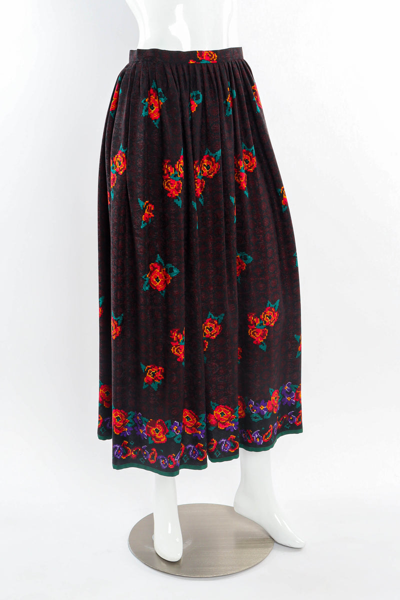 Vintage Oscar de la Renta Rose Pixel Floral Skirt mannequin angle  @ Recess LA