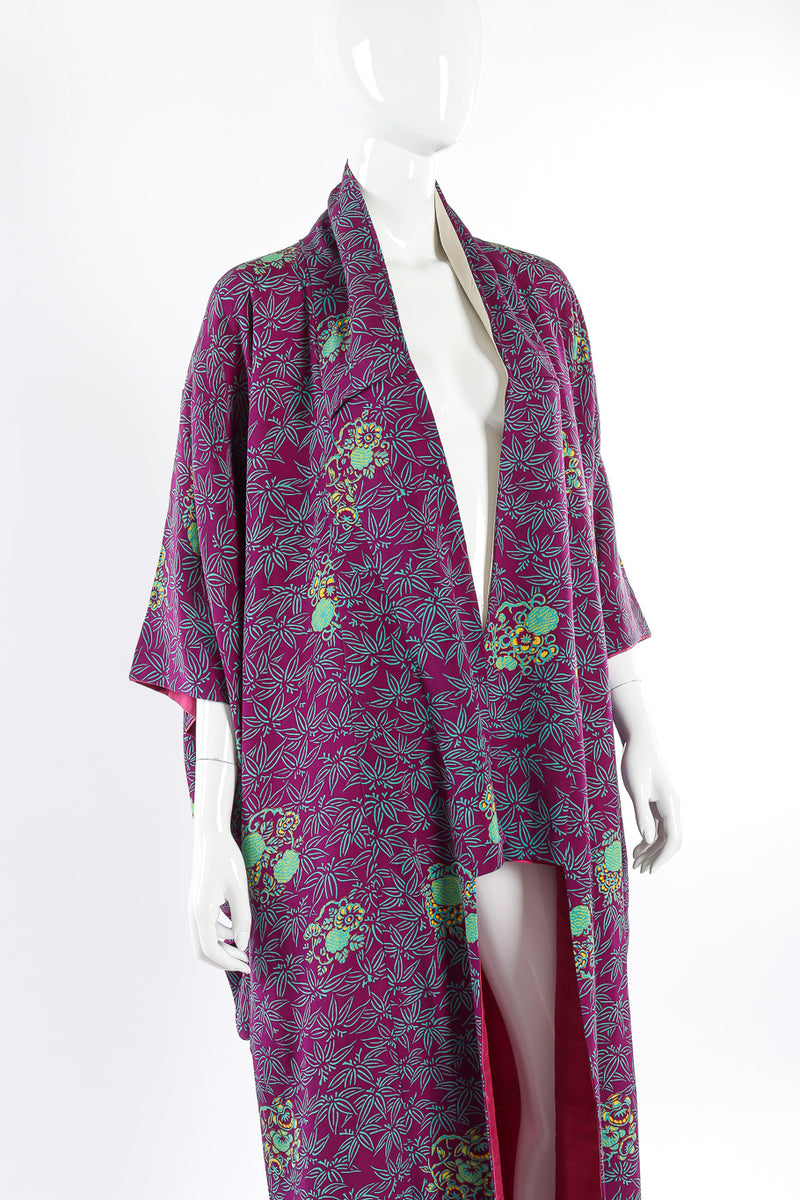 Floral leaf kimono on mannequin @recessla