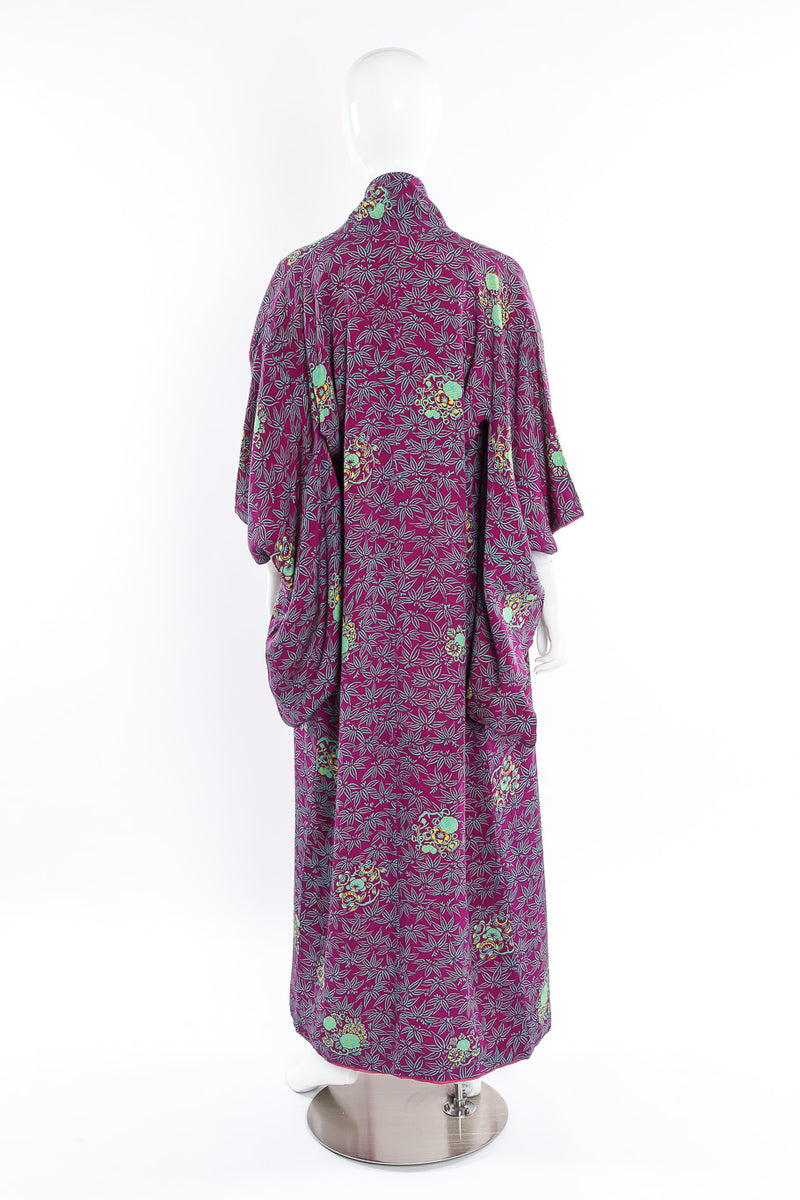 Floral leaf kimono on mannequin @recessla