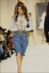 Cindy Crawford in Chanel Belt Rue Cambon. @recessla