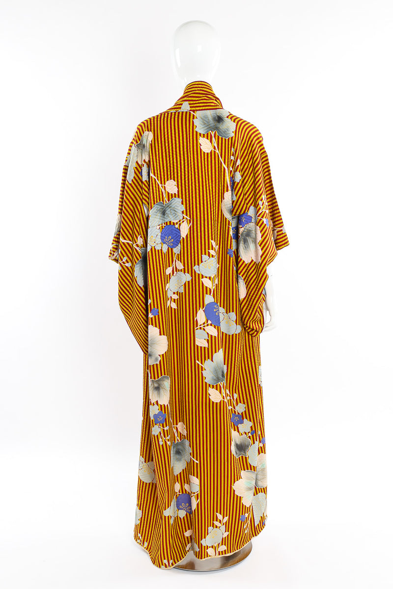 Vintage Japanese autumn stripe kimono mannequin back @recessla 