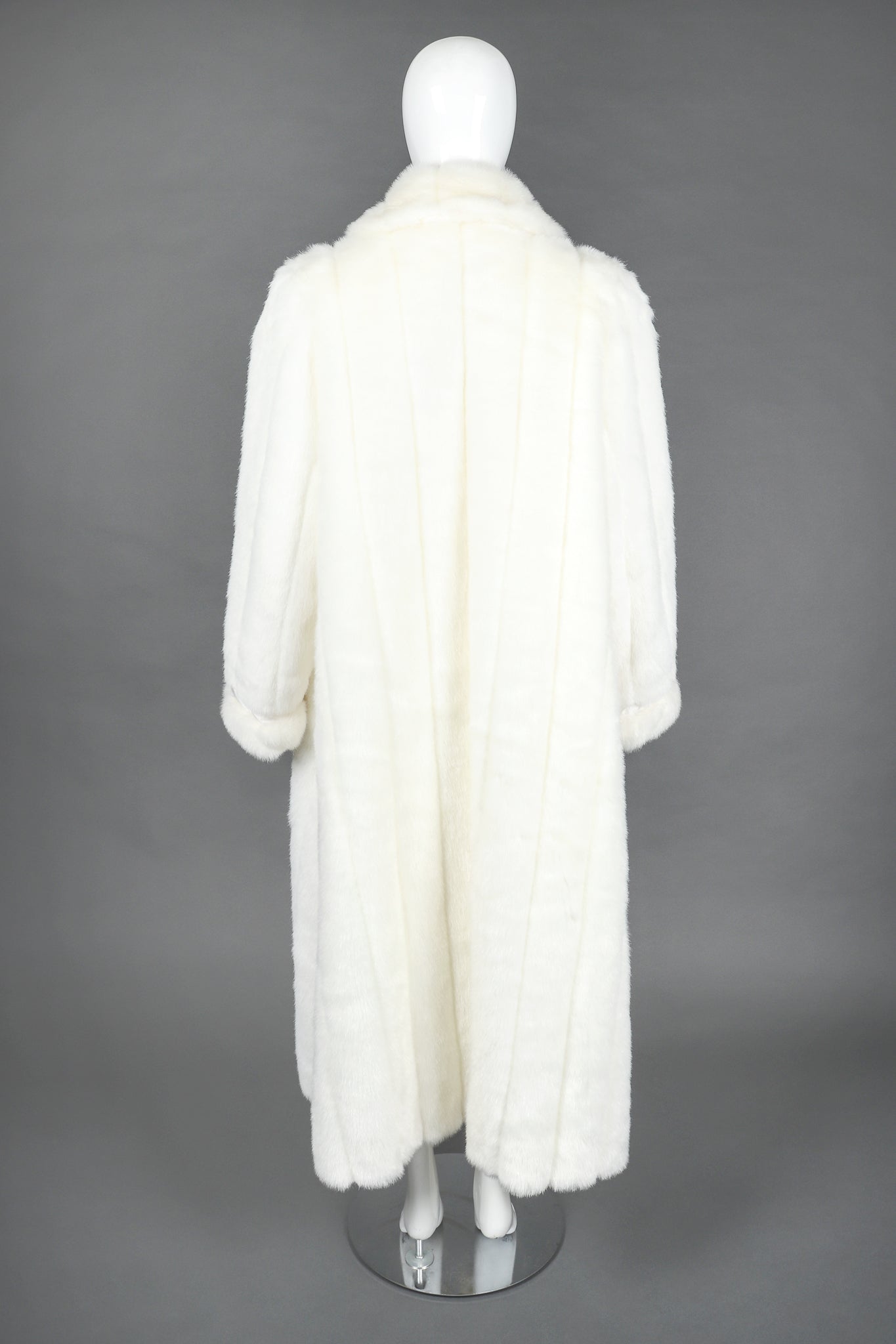 Recess Designer Consignment Vintage Terry Lewis Majestic Faux Fur Mink Coat Los Angeles Resale