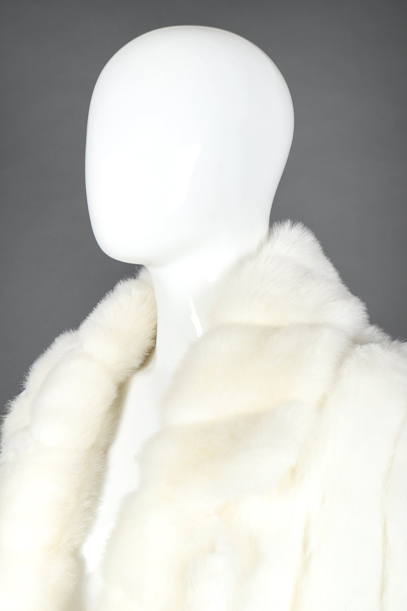 Recess Designer Consignment Vintage Terry Lewis Majestic Faux Fur Mink Coat Los Angeles Resale