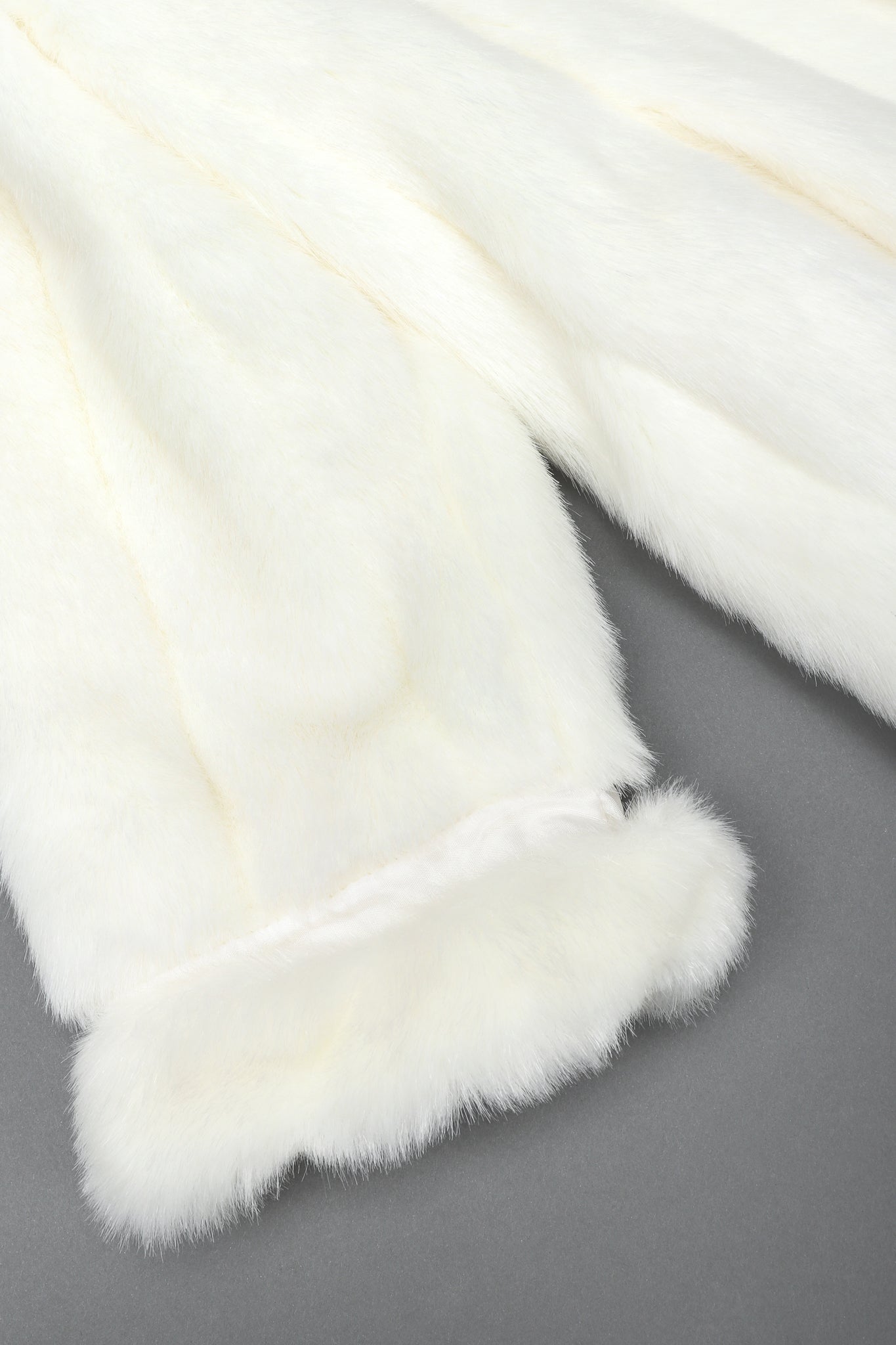 Recess Designer Consignment Vintage Terry Lewis Majestic Faux Fur Mink Coat Los Angeles Resale