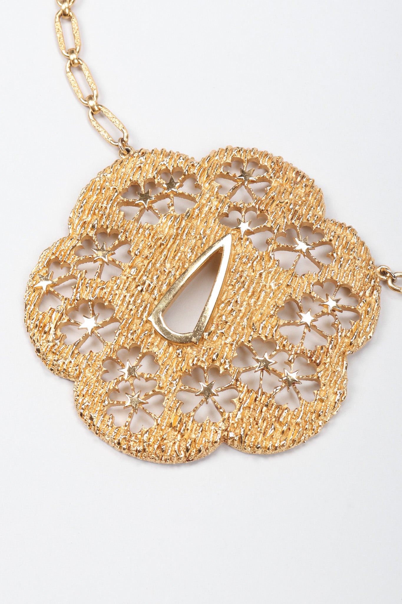 Recess Los Angeles Vintage Trifari Textured Brutalist Blossom Medallion Plate Necklace