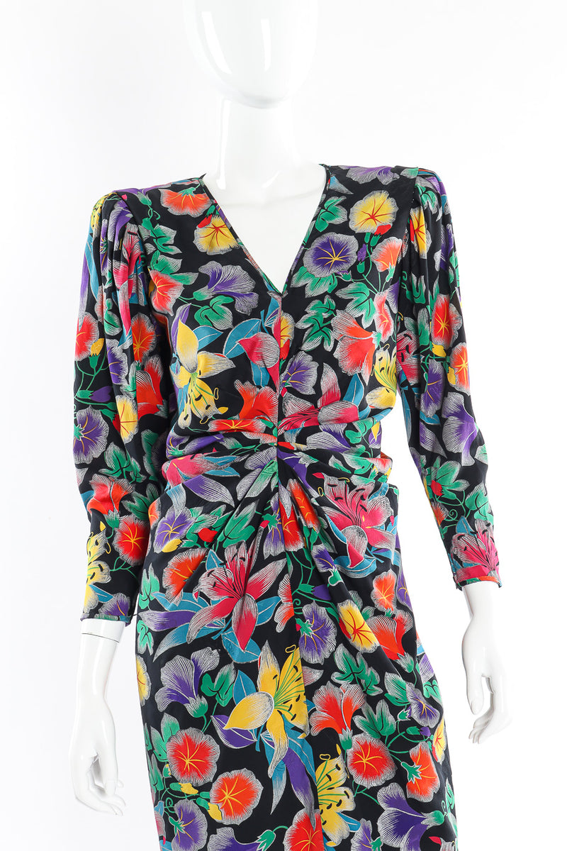 Parallèle Tropical Drape Dress on Mannequin @recessla