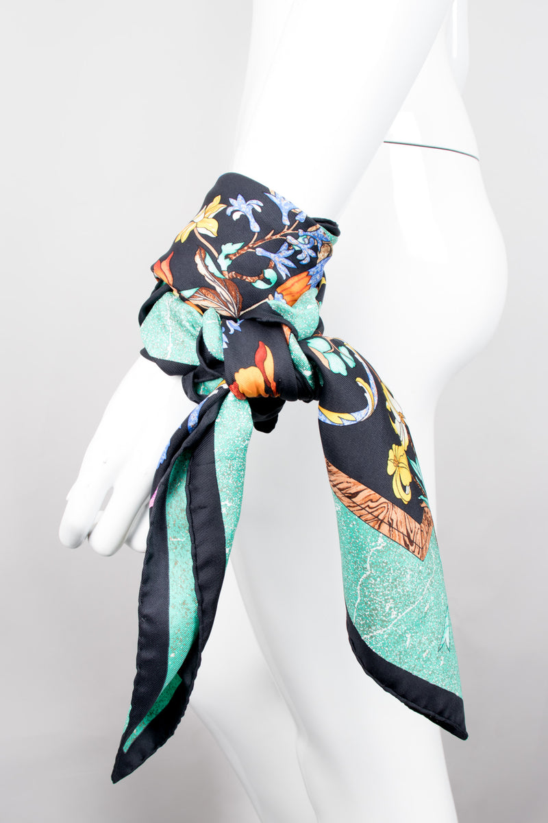 Hermès Pierres D'Orient Et D'occident Floral Scarf