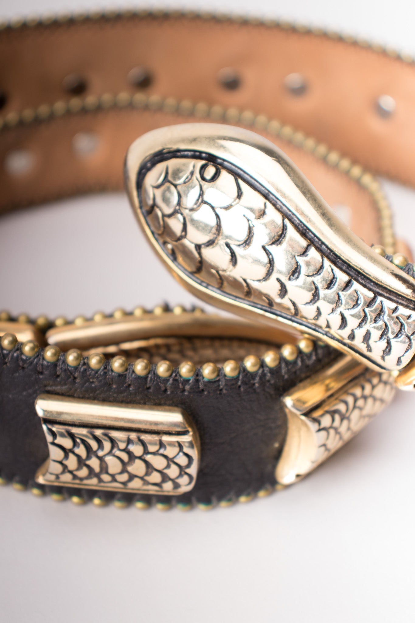 Streets Ahead Vintage 90s Leather Metal Snake Belt